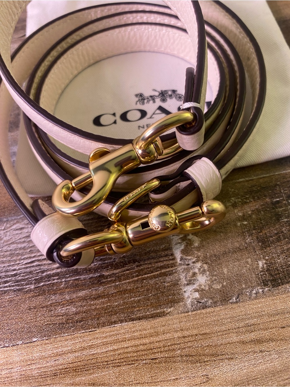 Coach Cream Leather Crossbody Strap with Gold Hardware - Picture 2 of 6